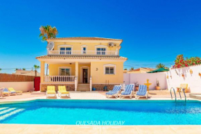 Stunning Central Villa Rosa in Ciudad Quesada Rojales Spacious 4-Bedroom Retreat with Private Pool, Quesada